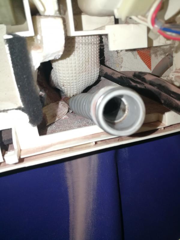 Traseu scurgere condens blocat